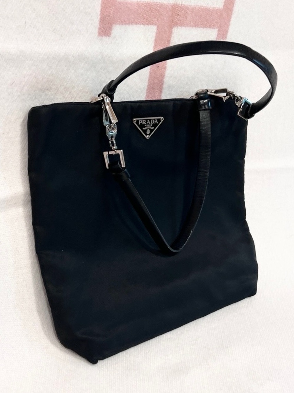 Prada⭐️Black Nylon Mini Bag!⭐️rare in excellent condition! Offers welcome! - Picture 5 of 16